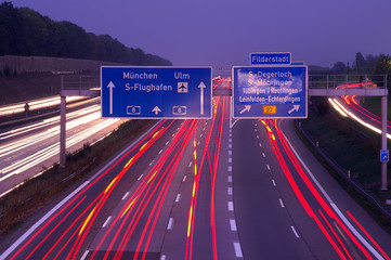 Autobahn bei Nacht - obrazy, fototapety, plakaty