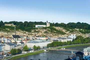 Fototapeta premium Salzach river on its way through Salzburg, Austria
