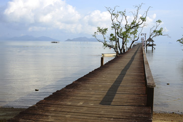 Obraz premium bridge at seaside east of Thailand. 