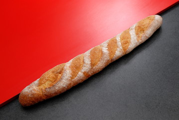 焼きたてフランスパン.