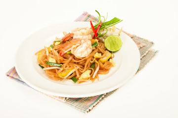 Pad Thai Kung - thai rice noodles with bean sprouts and shrimps