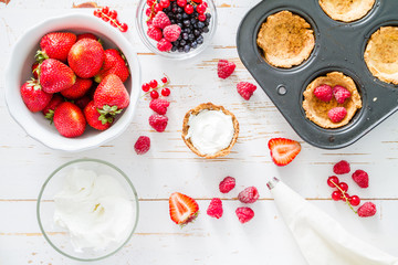 Berry cakes preparation 