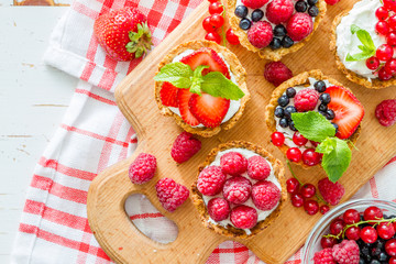 Berry cakes