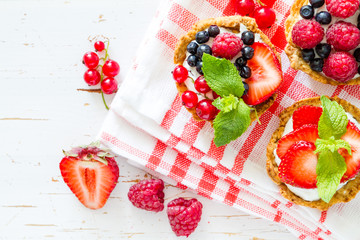 Berry cakes