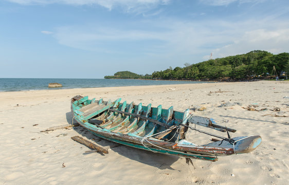 Tropical sea beach in Nakhon Si Thammarat, Thailand