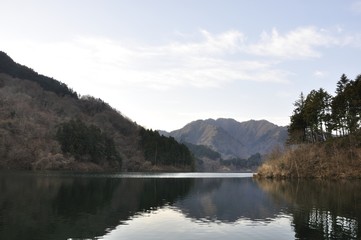 Fototapeta na wymiar 静寂の湖