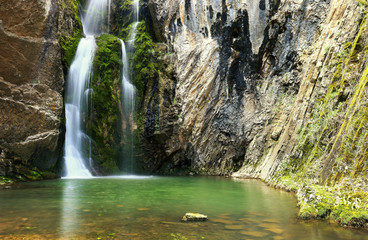 Fototapeta na wymiar waterfall The boilers,Bulgaria