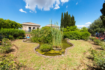Famous Roman ruins in Rome