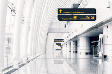 White hall at airport - modern architecture - obrazy, fototapety, plakaty