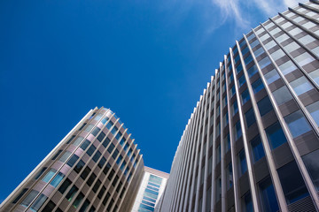 Obraz premium Ein modernes Gebäude in Berlin