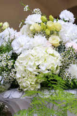 Obraz na płótnie Canvas Wedding floral arrangement
