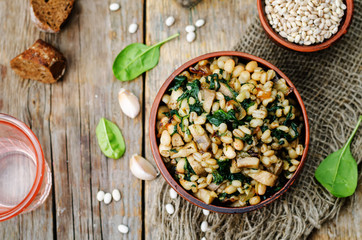 spinach, white beans barley porridge