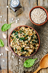 spinach, white beans barley porridge