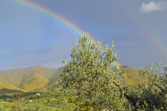 Arcobaleno Sui Monti Della Sabina