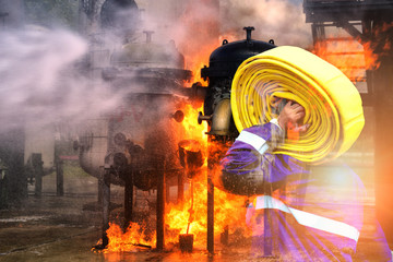 Obraz premium Firefighters fighting a fire.