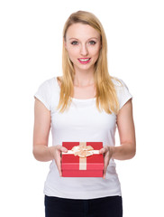 Woman hold with giftbox