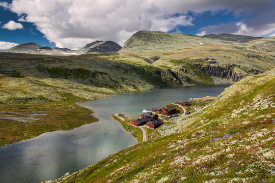 Rondane Nationalpark mit H&uuml;tte Rondvassbu
