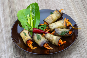 Eggplant rolls with carrot