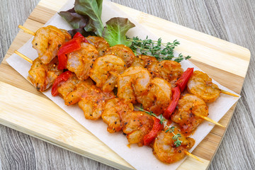 Raw prawn skewer