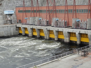 Курейская ГЭС