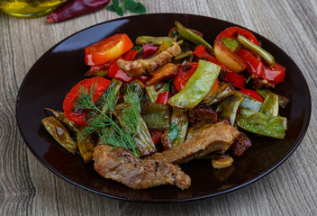 Stir fried pork with vegetables