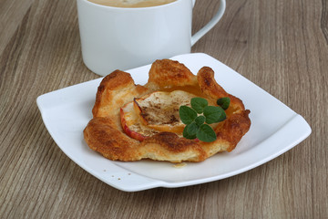 Apple pastry
