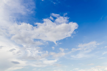 Obraz premium Beautiful of clouds in the blue sky