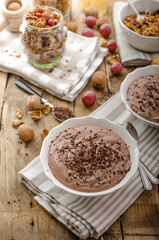 Obraz na płótnie Canvas Chocolate pudding and baked granola