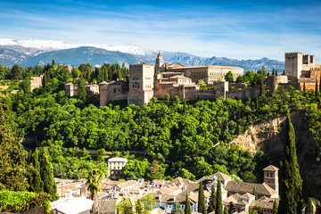 Fototapeta na wymiar ancient arabic fortress of Alhambra, Granada, Spain