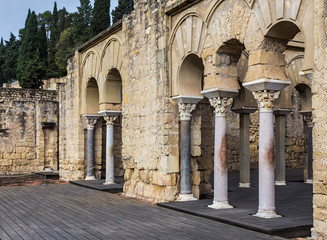 Medina Azahara.
Important Muslim ruins of the Middle Ages, located on the outskirts of Cordoba....