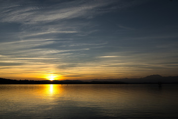 Naklejka na ściany i meble Sunset on the Varese lake