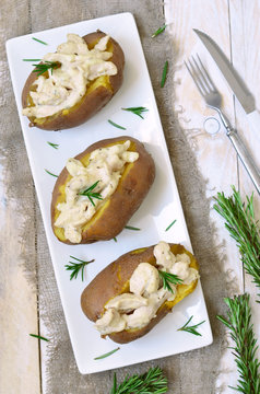 Baked Potatoes with Chicken Stuffing