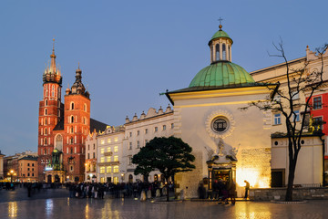 Fototapeta na wymiar Rynek Glowny - The main square of Krakow
