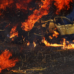 Obraz premium fire burning car