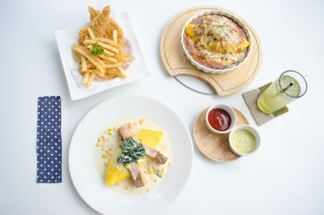 omlette with smoked salmon