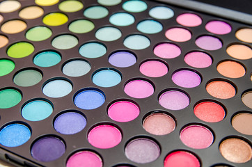 Colorful eyeshadow palette