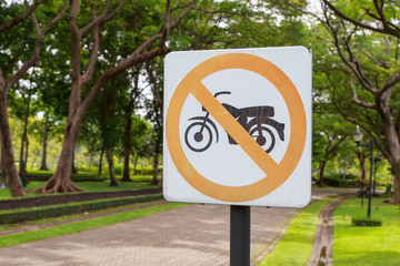 No motorcycle sign