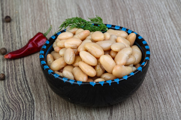 Canned white beans