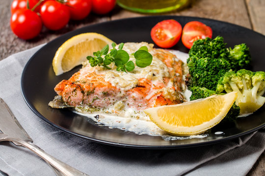 Grilled Salmon Steak with Cream sauce