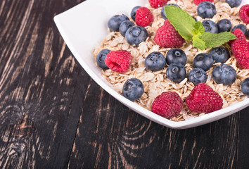 Oat flakes with berries