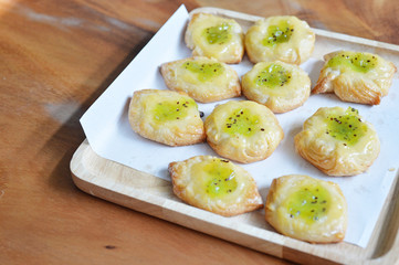 Kiwi Puff