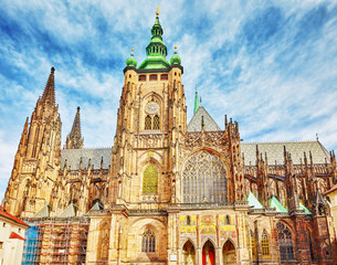 Fototapeta na wymiar Metropolitan Cathedral of Saints Vitus, Wenceslaus and Adalbert.