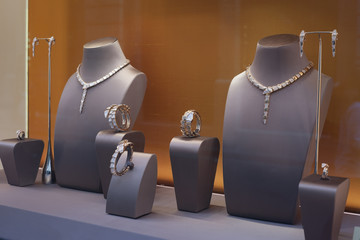 fashion retail window
