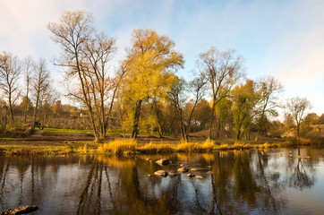 Fototapeta na wymiar Beautiful autumn river landscape. River 