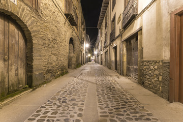 Vista nocturna de Villafranca del Bierzo, León, España