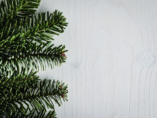 Tannenreisig, Hintergrund Holz, Weihnachten