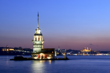 Fototapeta na wymiar Istanbul - Maiden's Tower