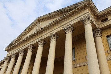 Naklejka premium kolumny ratusza w Weronie we włoszech