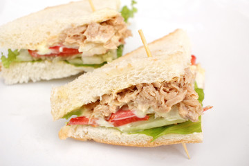 Tuna sandwich