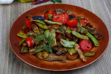 Stir fried pork with vegetables